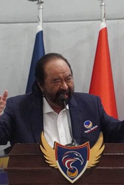 Surya Paloh: Partai Politik Harus Jadi Peringan Beban Rakyat, Bukan Memperberat